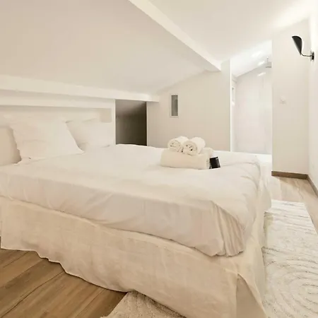 Modern Flat -1bdr 4p- Апартаменты
